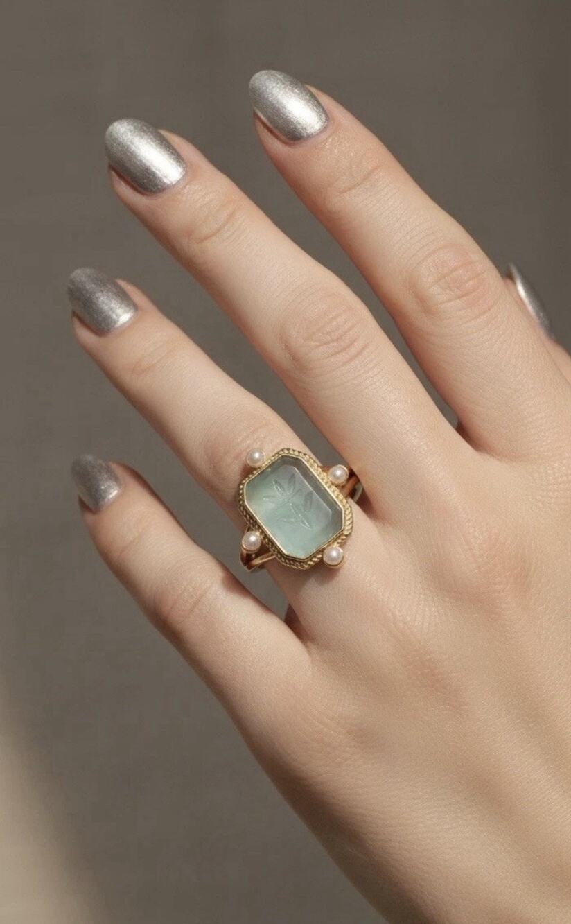 Museum Edwardian Intaglio Ring Size 10 Green Pearl Gold Cameo Flower Aqua Blue